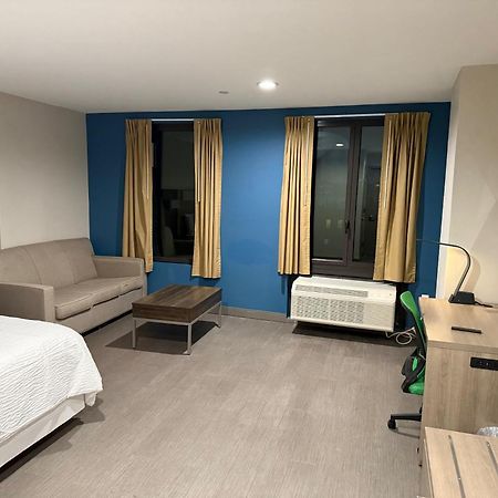 Holiday Inn Express & Suites New York Exteriér fotografie