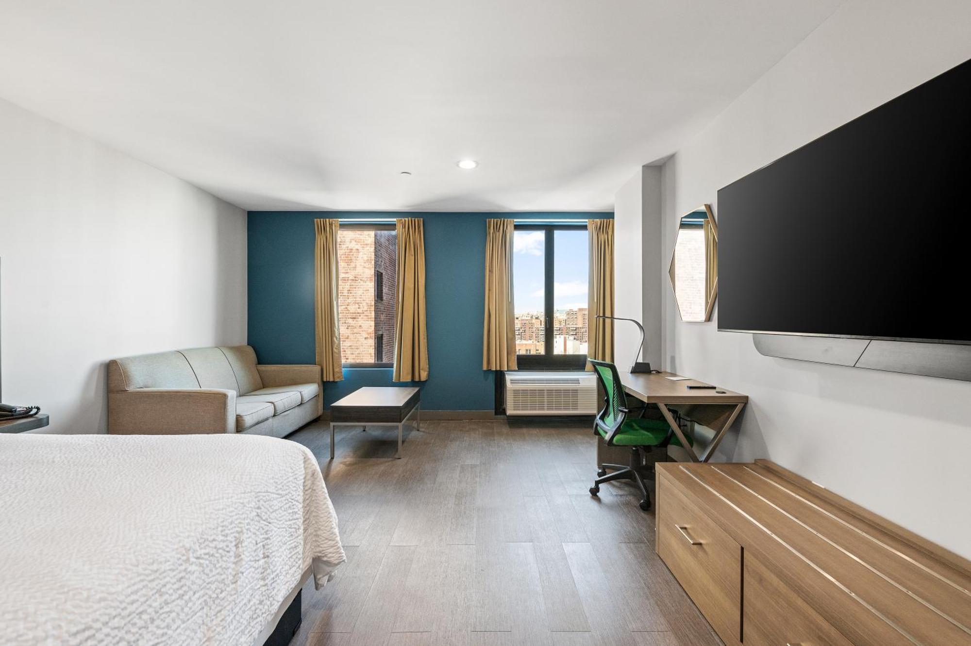 Holiday Inn Express & Suites New York Exteriér fotografie