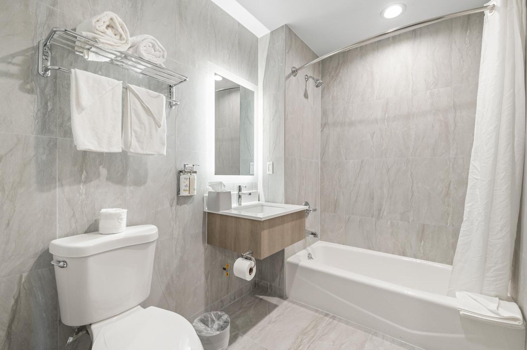 Holiday Inn Express & Suites New York Exteriér fotografie