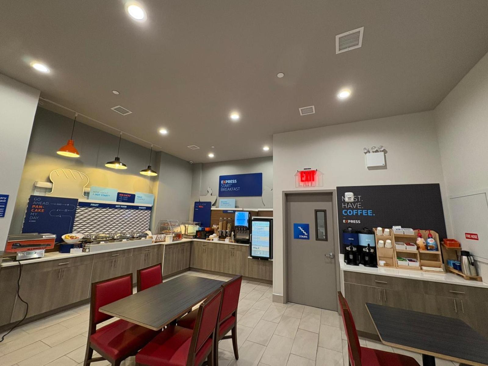 Holiday Inn Express & Suites New York Exteriér fotografie