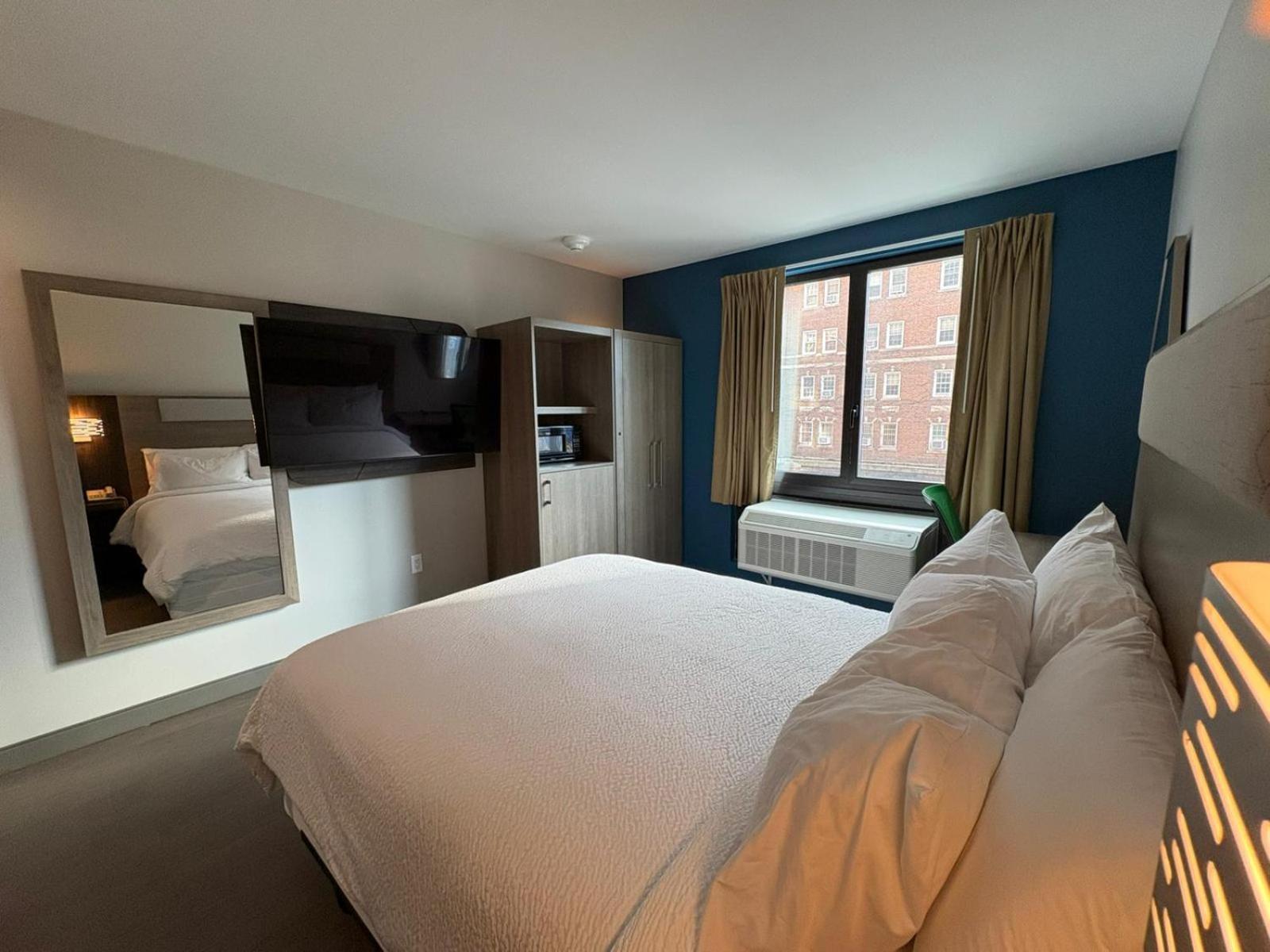 Holiday Inn Express & Suites New York Exteriér fotografie